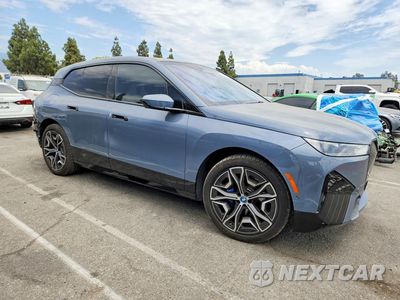 Czwarte zdjęcie samochodu z boku: 2025 BMW IX XDRIVE50 VIN:WB523CF02SCT81484 - miniatura