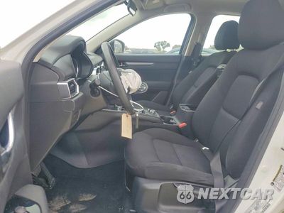 Zdjęcie 7 z 13 samochodu: 2017 MAZDA CX-5 SPORT VIN:JM3KFABLXH0178439 - miniatura