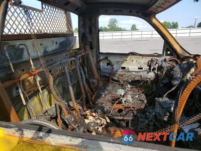 Zdjęcie 10 z 11 samochodu: 2005 CHEVROLET SILVERADO C2500 HEAVY DUTY VIN:1GBHC24U15E298818 - miniatura