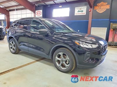 Czwarte zdjęcie samochodu z boku: 2025 FORD ESCAPE ST LINE VIN:1FMCU9MN4SUA88862 - miniatura