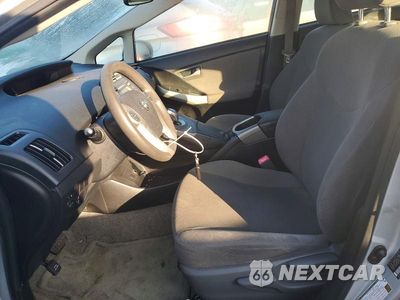 Zdjęcie 7 z 12 samochodu: 2013 TOYOTA PRIUS THREE VIN:JTDKN3DU9D5586814 - miniatura