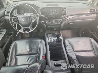 Zdjęcie 8 z 12 samochodu: 2019 HONDA PILOT TOURING VIN:5FNYF6H91KB007308 - miniatura