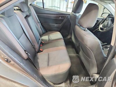 Zdjęcie 10 z 12 samochodu: 2018 TOYOTA COROLLA LE VIN:2T1BURHE6JC036445 - miniatura