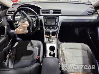 Zdjęcie 8 z 12 samochodu: 2013 VOLKSWAGEN PASSAT SE VIN:1VWBP7A37DC143678 - miniatura