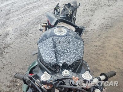 Piąte zdjęcie samochodu w środku: 2011 YAMAHA YZFR1 VIN:JYARN23E1BA009536 - miniatura