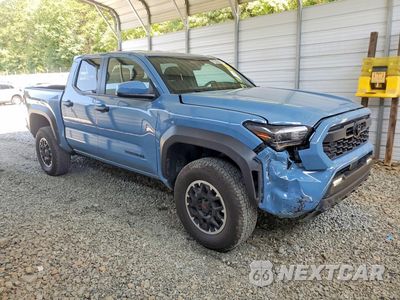 Czwarte zdjęcie samochodu z boku: 2026 TOYOTA TACOMA TRD OFF-ROAD VIN:3TYLB5JN7TT128451 - miniatura