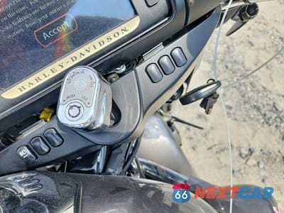 Zdjęcie 8 z 9 samochodu: 2016 HARLEY-DAVIDSON FLHTCU ULTRA CLASSIC ELECTRA GLIDE VIN:1HD1FCM12GB652607 - miniatura