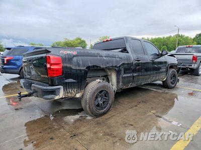 Trzecie zdjęcie samochodu z tyłu: 2016 CHEVROLET SILVERADO K1500 VIN:1GCVKNEC2GZ345665 - miniatura