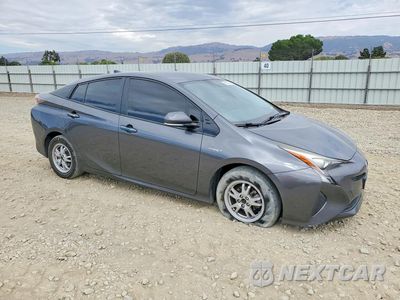 Czwarte zdjęcie samochodu z boku: 2016 TOYOTA PRIUS THREE VIN:JTDKARFU1G3020786 - miniatura