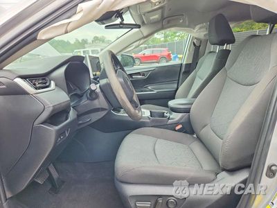 Zdjęcie 7 z 13 samochodu: 2023 TOYOTA RAV4 HYBRID XLE VIN:4T3RWRFV4PU106664 - miniatura