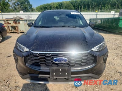 Piąte zdjęcie samochodu w środku: 2025 FORD ESCAPE ST LINE VIN:1FMCU9MN3SUA11254 - miniatura