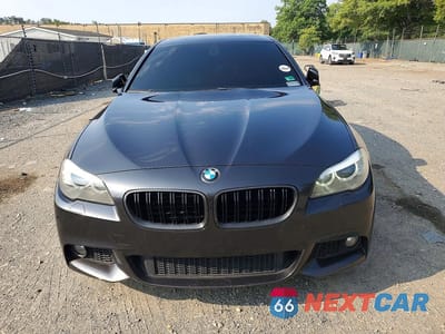 Piąte zdjęcie samochodu w środku: 2011 BMW 550 XI VIN:WBAFU9C52BC783542 - miniatura