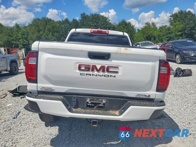 Zdjęcie 6 z 13 samochodu: 2024 GMC CANYON AT4 VIN:1GTP6DEKXR1320058 - miniatura
