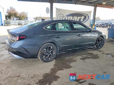 Trzecie zdjęcie samochodu z tyłu: 2025 HYUNDAI SONATA SEL VIN:KMHL64JA4SA479719 - miniatura