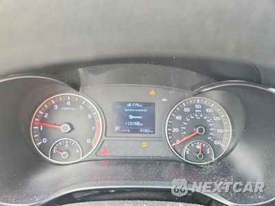 Zdjęcie 9 z 12 samochodu: 2019 KIA OPTIMA LX VIN:5XXGT4L36KG360524 - miniatura