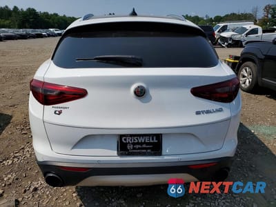 Zdjęcie 6 z 12 samochodu: 2019 ALFA ROMEO STELVIO VIN:ZASPAKAN5K7C71610 - miniatura