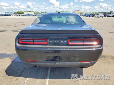 Zdjęcie 6 z 12 samochodu: 2017 DODGE CHALLENGER SXT VIN:2C3CDZAG7HH606019 - miniatura