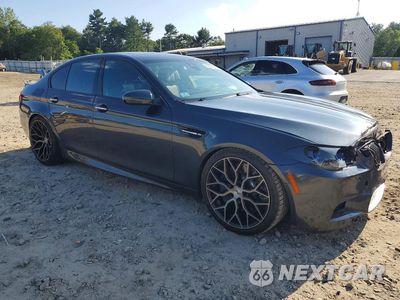 Czwarte zdjęcie samochodu z boku: 2013 BMW M5 VIN:WBSFV9C58DC773884 - miniatura