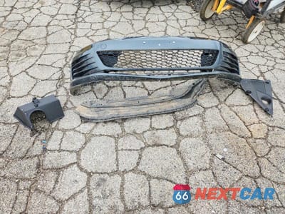 Zdjęcie 13 z 14 samochodu: 2015 VOLKSWAGEN GTI VIN:3VW4T7AU8FM001189 - miniatura