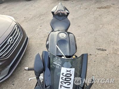 Piąte zdjęcie samochodu w środku: 2023 YAMAHA YZFR7 VIN:JYARM38E3PA005299 - miniatura