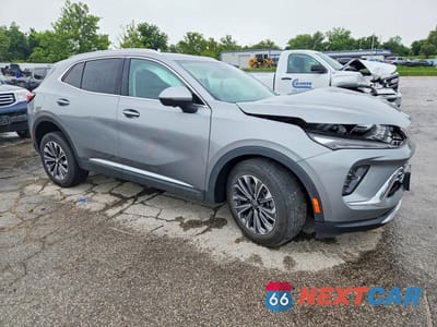 Czwarte zdjęcie samochodu z boku: 2024 BUICK ENVISION PREFERRED VIN:LRBFZME45RD075879 - miniatura