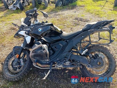 Trzecie zdjęcie samochodu z tyłu: 2025 BMW R 1300 GS VIN:WB10M230XS6L07653 - miniatura