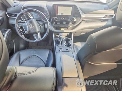 Zdjęcie 8 z 14 samochodu: 2023 TOYOTA HIGHLANDER XSE VIN:5TDKDRBH2PS512032 - miniatura