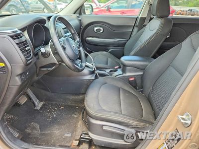 Zdjęcie 7 z 13 samochodu: 2015 KIA SOUL + VIN:KNDJP3A52F7115629 - miniatura