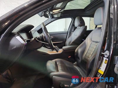 Zdjęcie 7 z 12 samochodu: 2019 BMW 330XI VIN:3MW5R7J59K8B02112 - miniatura
