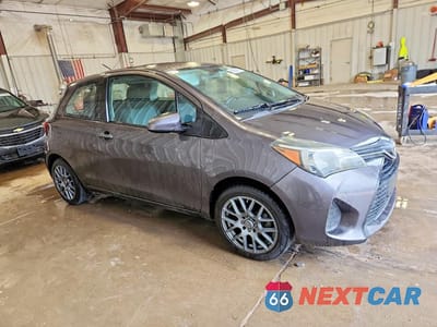 Czwarte zdjęcie samochodu z boku: 2015 TOYOTA YARIS 3-DOOR L VIN:VNKJTUD32FA021742 - miniatura