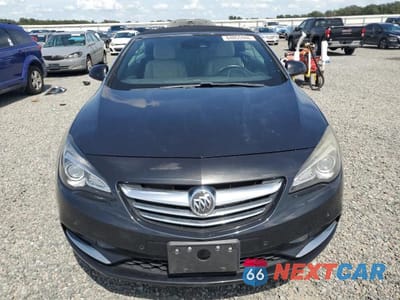 Piąte zdjęcie samochodu w środku: 2016 BUICK CASCADA PREMIUM VIN:W04WT3N5XGG036703 - miniatura