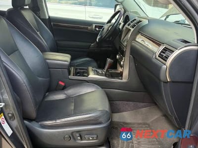 Piąte zdjęcie samochodu w środku: 2018 LEXUS GX 460 VIN:JTJBM7FX8J5186558 - miniatura