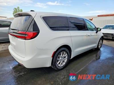 Trzecie zdjęcie samochodu z tyłu: 2025 CHRYSLER PACIFICA SELECT VIN:2C4RC1BG7SR612462 - miniatura