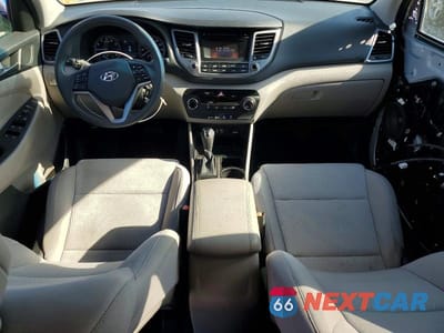 Zdjęcie 8 z 14 samochodu: 2017 HYUNDAI TUCSON SE VIN:KM8J3CA42HU280065 - miniatura
