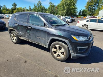 Czwarte zdjęcie samochodu z boku: 2017 JEEP COMPASS LATITUDE VIN:3C4NJDBB8HT692984 - miniatura