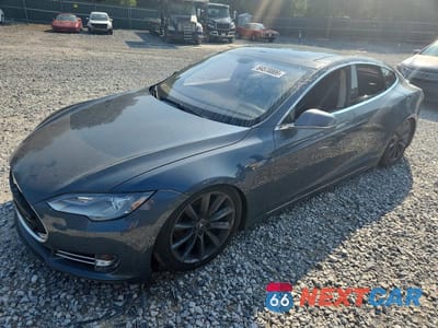 2012 TESLA MODEL S 5YJSA1CP8CFP01797 - główne zdjęcie licytacji z USA - miniatura