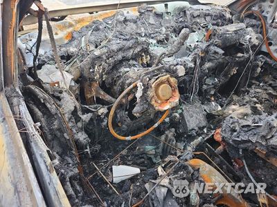 Zdjęcie 8 z 12 samochodu: 2016 GMC SIERRA K3500 DUMP TRUCK VIN:1GD32VCG3GZ277191 - miniatura