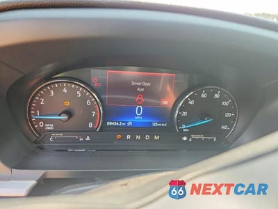 Zdjęcie 9 z 13 samochodu: 2020 FORD EXPLORER XLT VIN:1FMSK8DHXLGA46749 - miniatura