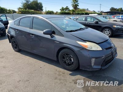 Czwarte zdjęcie samochodu z boku: 2013 TOYOTA PRIUS THREE VIN:JTDKN3DU6D1623776 - miniatura
