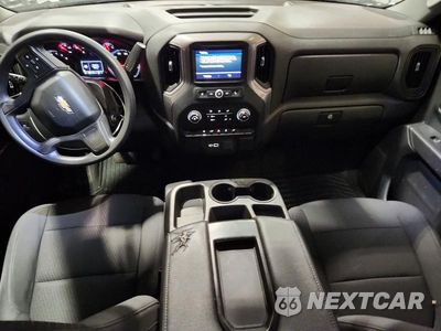 Zdjęcie 8 z 12 samochodu: 2021 CHEVROLET SILVERADO K1500 CUSTOM VIN:3GCPYBEK1MG423734 - miniatura