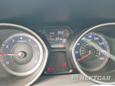Zdjęcie 9 z 12 samochodu: 2014 HYUNDAI ELANTRA SE VIN:KMHDH4AE0EU050307 - miniatura