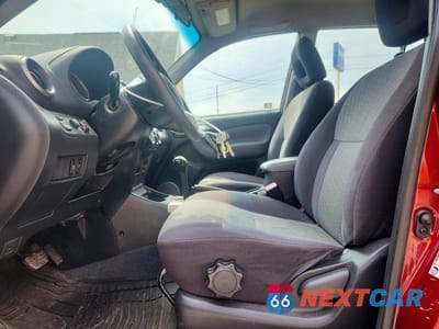 Zdjęcie 7 z 13 samochodu: 2005 TOYOTA RAV4 BASE VIN:JTEGD20V450059274 - miniatura