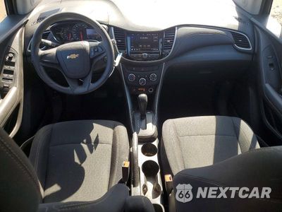 Zdjęcie 8 z 13 samochodu: 2020 CHEVROLET TRAX LS VIN:3GNCJKSB8LL286098 - miniatura