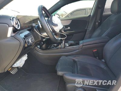 Zdjęcie 7 z 12 samochodu: 2022 MERCEDES-BENZ A 220 VIN:W1K3G4EB8NJ368220 - miniatura