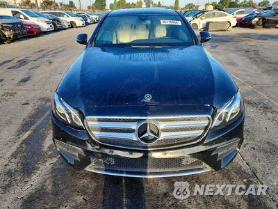 Piąte zdjęcie samochodu w środku: 2017 MERCEDES-BENZ E 300 VIN:WDDZF4JBXHA193881 - miniatura