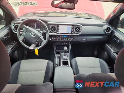 Zdjęcie 8 z 12 samochodu: 2020 TOYOTA TACOMA TRD SPORT VIN:5TFCZ5AN7LX226123 - miniatura