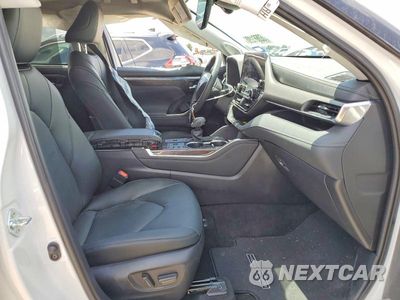 Zdjęcie 7 z 13 samochodu: 2026 TOYOTA HIGHLANDER HYBRID LIMITED VIN:5TDXBRCH9TS703323 - miniatura
