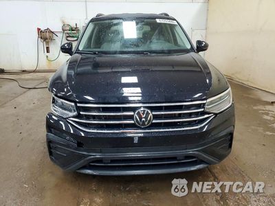 Piąte zdjęcie samochodu w środku: 2024 VOLKSWAGEN TIGUAN S VIN:3VVFB7AX2RM128051 - miniatura