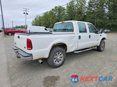 Trzecie zdjęcie samochodu z tyłu: 2004 FORD F250 SUPER DUTY VIN:1FTNW21PX4EC82720 - miniatura