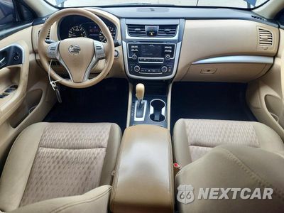 Zdjęcie 8 z 12 samochodu: 2016 NISSAN ALTIMA 2.5 SV VIN:1N4AL3AP4GC186505 - miniatura